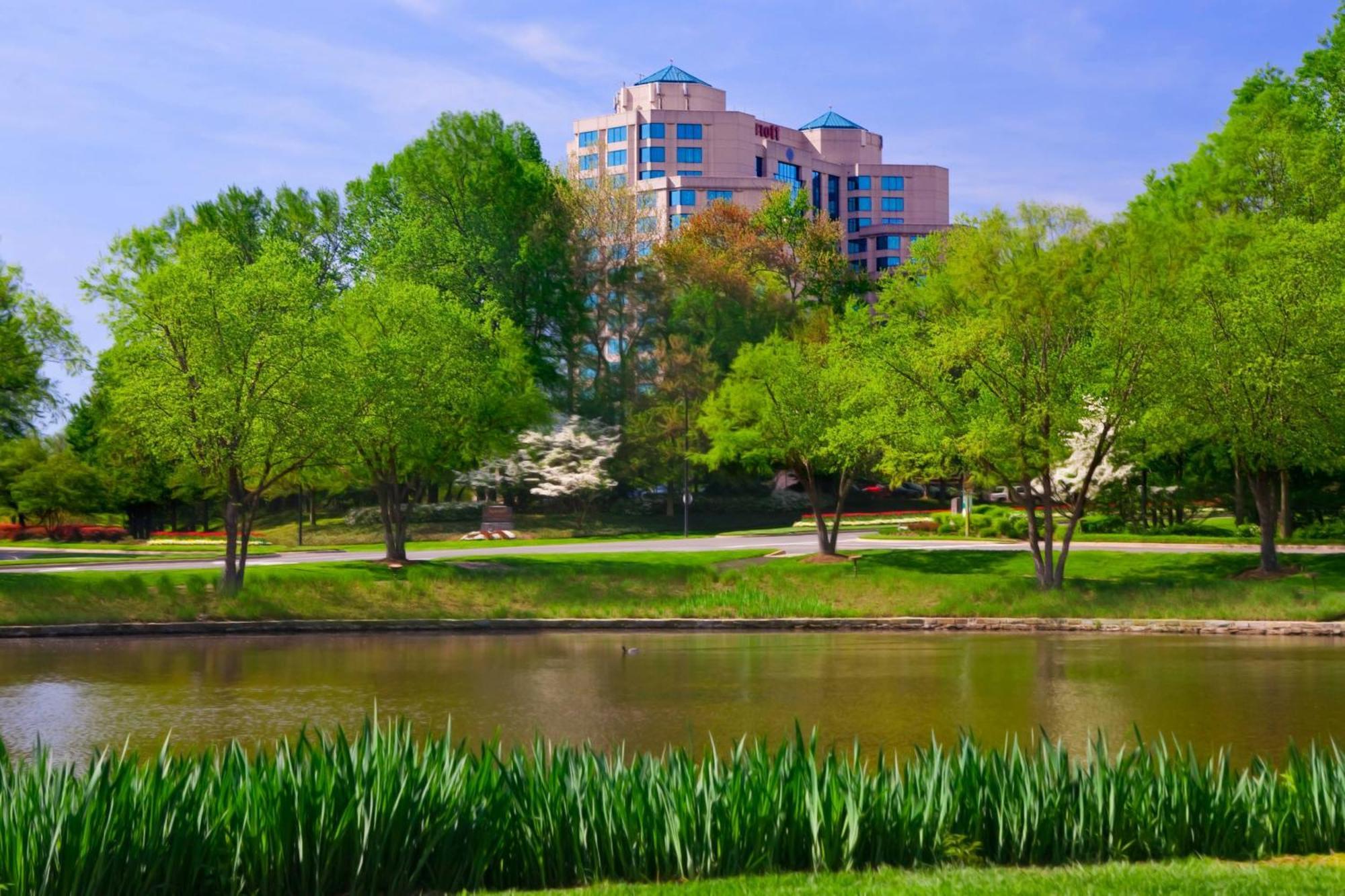 Falls Church Marriott Fairview Park Exterior photo