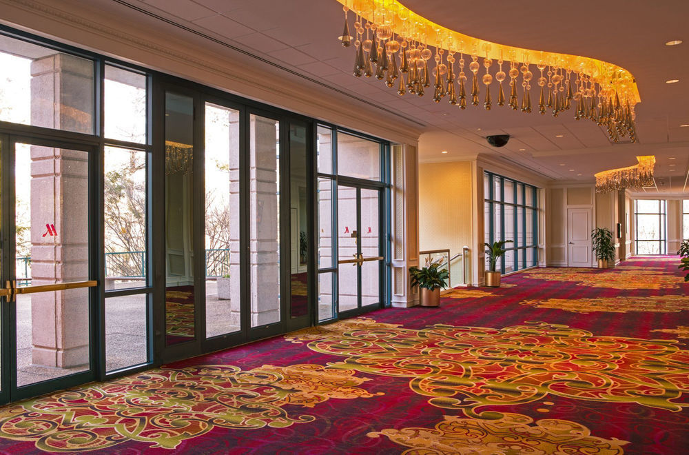 Falls Church Marriott Fairview Park Hotel Interior photo